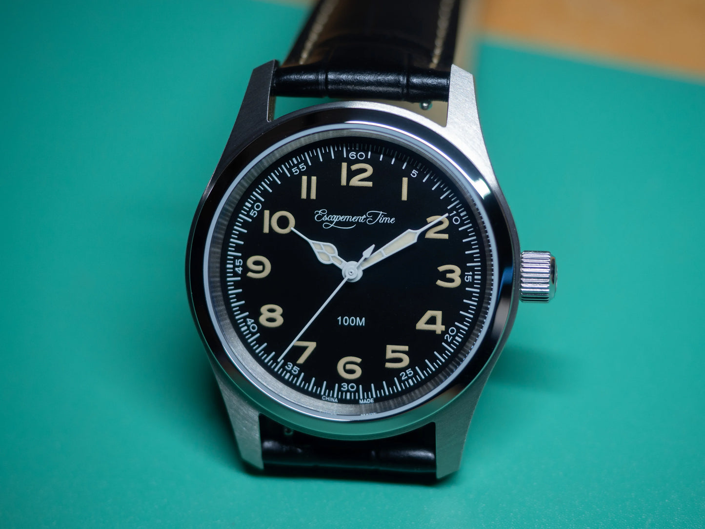 【Escapement Time】VH31 Quartz Movement Watch 38mm Sapphire Waterproof 100M Super luminous