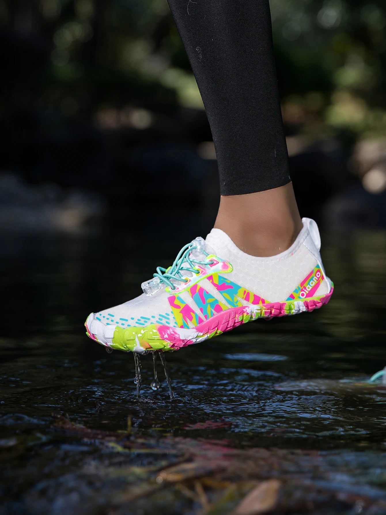 Oiaano platūs barefoot tipo juodi batai vyrams, moterims ir unisex – sportiniai vandens bateliai paplūdimiui, minkštu padu, lengvi ir kvėpuojantys