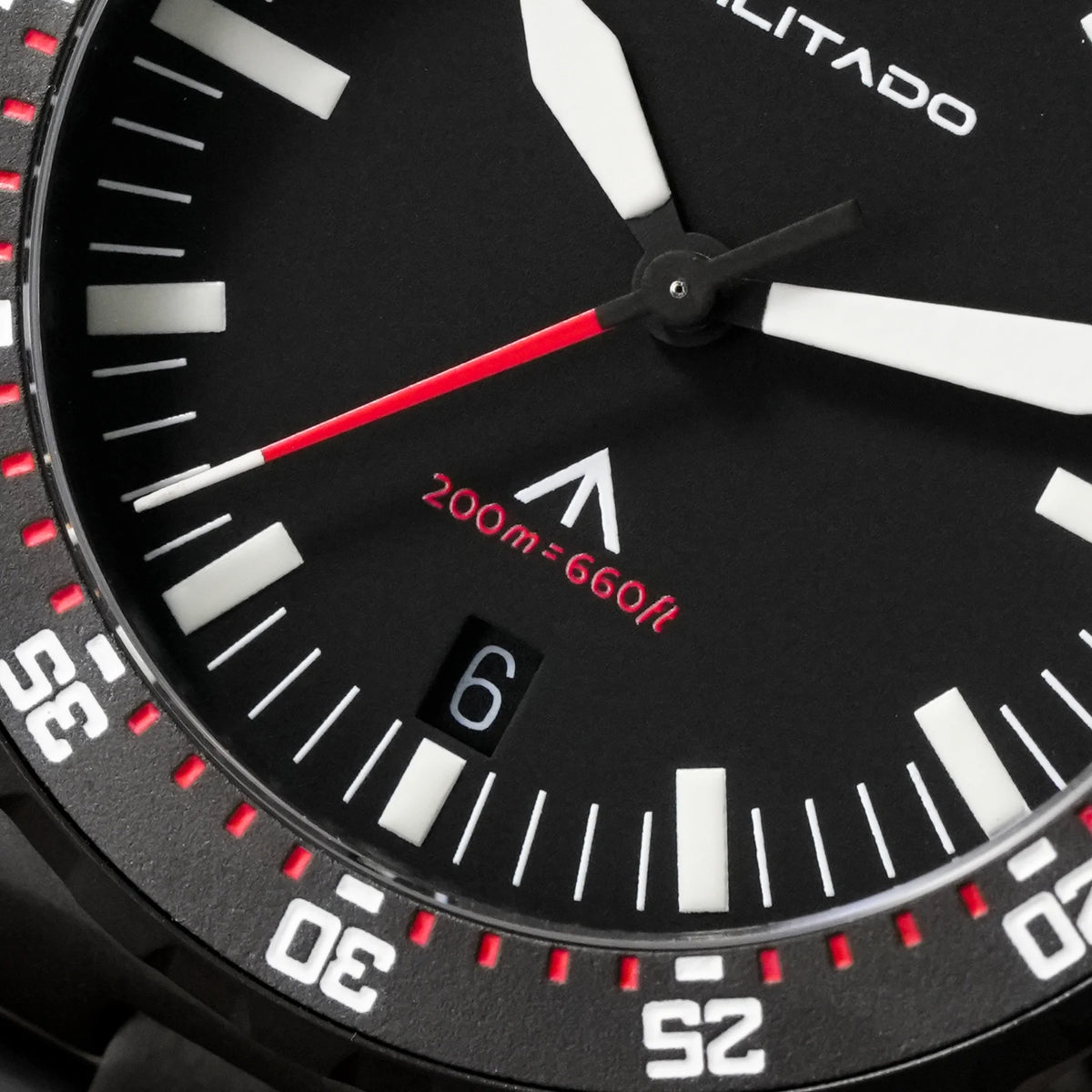 Militado ML16 39mm Quartz Dive Watch Sapphire Crystal 200M Water Resistant Ceramic Bezel BGW9 Lume Screw Down Crown