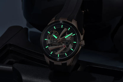 Herrenuhr von PAGANI DESIGN – Mechanisches Luxusuhrwerk mit Automatikaufzug, „Skelett“-Ausführung (mit offenem Herz), ausgestattet mit einem Tourbillon, Saphirglas mit Antireflexbeschichtung, wasserdicht und leuchtend.