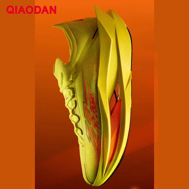 QIAODAN Feiying Plaid 3 Chaussures de course pour homme à semelle en carbone, baskets de marathon, chaussures de sport à amorti rebondissant QDB023262290