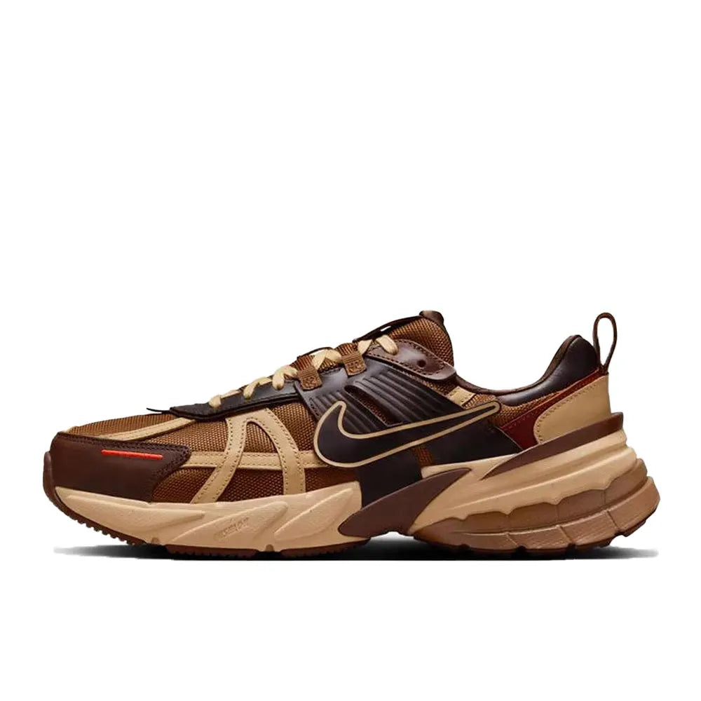 Buty do biegania Nike V2K Run Retro – wygodna amortyzacja i wytrzymała konstrukcja. Unisexowy, swobodny styl na co dzień. HF5724-061