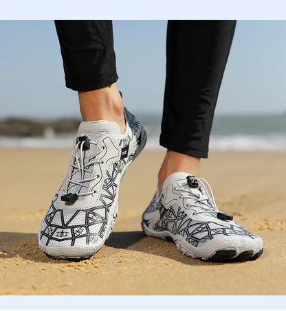 New Barefoot Wading Shoes Men Women Mesh Quick-Drying Beach Shoes Outdoor Non-Slip Swimming Shoes Unisex Water Sports Shoes