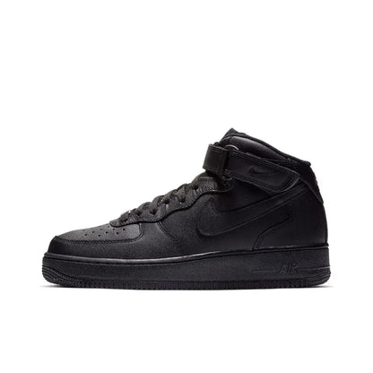 Unisex klasični športni copati Nike Air Force 1 Mid Top, udobna oblazinjenost in trpežna zasnova za vsakdanjo ulično modo DQ7666-001