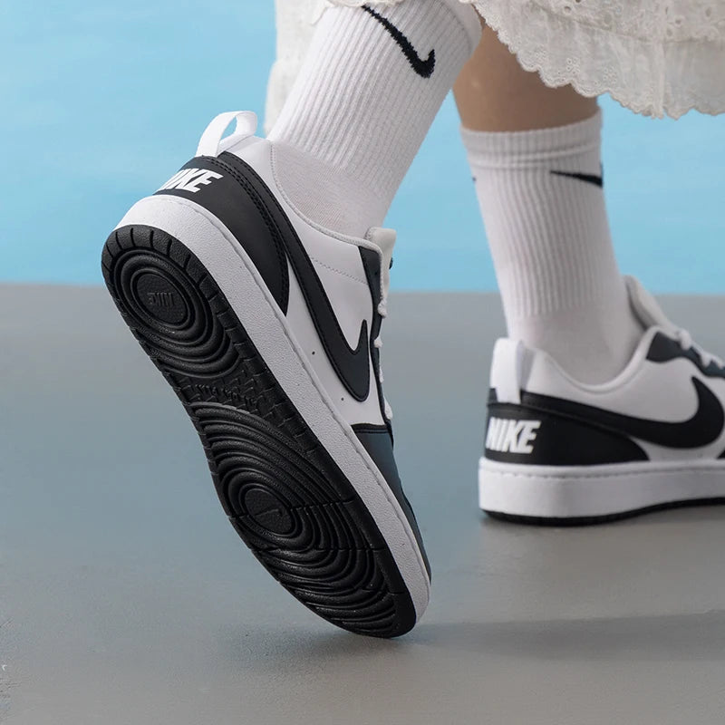 Nike Women's Shoes Court Borough Low (Gs) Cushioned Low-Top Sneakers, Fashionable and Simple Color-Blocking Casual Shoes Dv5456-131