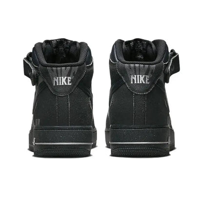 Unisex klasični športni copati Nike Air Force 1 Mid Top, udobna oblazinjenost in trpežna zasnova za vsakdanjo ulično modo DQ7666-001