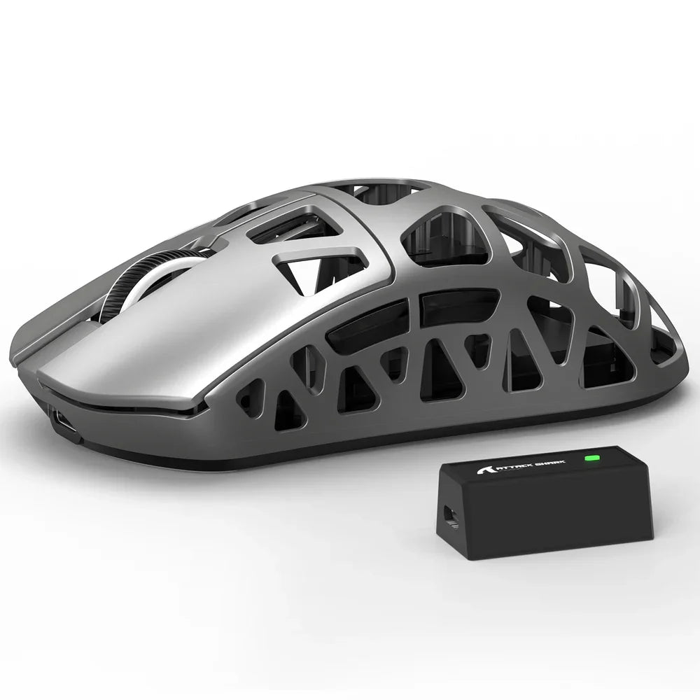 Gaming miška ATTACK SHARK R3 iz magnezijeve zlitine 8K SUPERLIGHT 8000Hz, 6 nastavljivih DPI do 26000, PAW3395, BT/2.4G brezžična/žična
