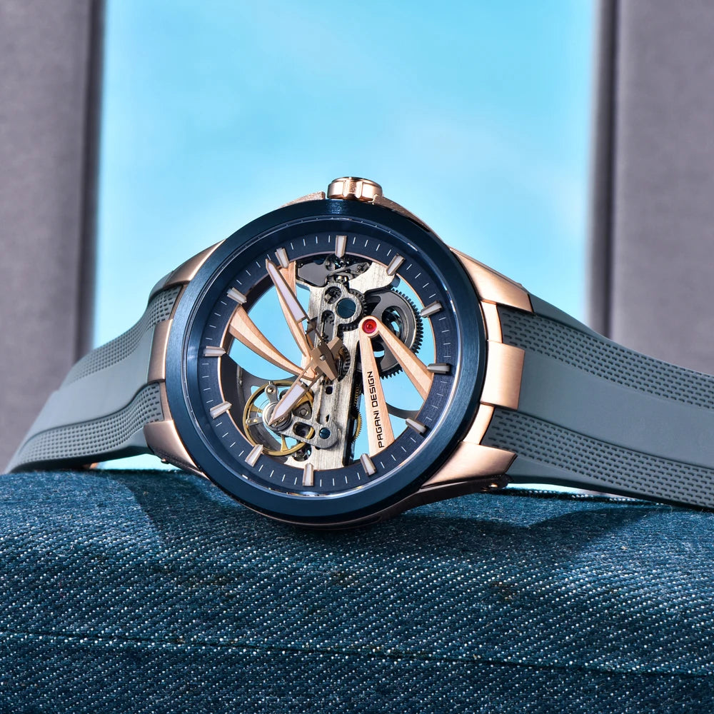 Herrenuhr von PAGANI DESIGN – Mechanisches Luxusuhrwerk mit Automatikaufzug, „Skelett“-Ausführung (mit offenem Herz), ausgestattet mit einem Tourbillon, Saphirglas mit Antireflexbeschichtung, wasserdicht und leuchtend.