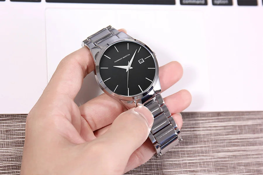 Hannah Martin -miestenkello, ruostumattomasta teräksestä valmistettu kotelo, kvartsikoneisto, 41 mm:n kellotaulu, ammattimainen tyyli, kalenterinäyttö (jäljitelmä)