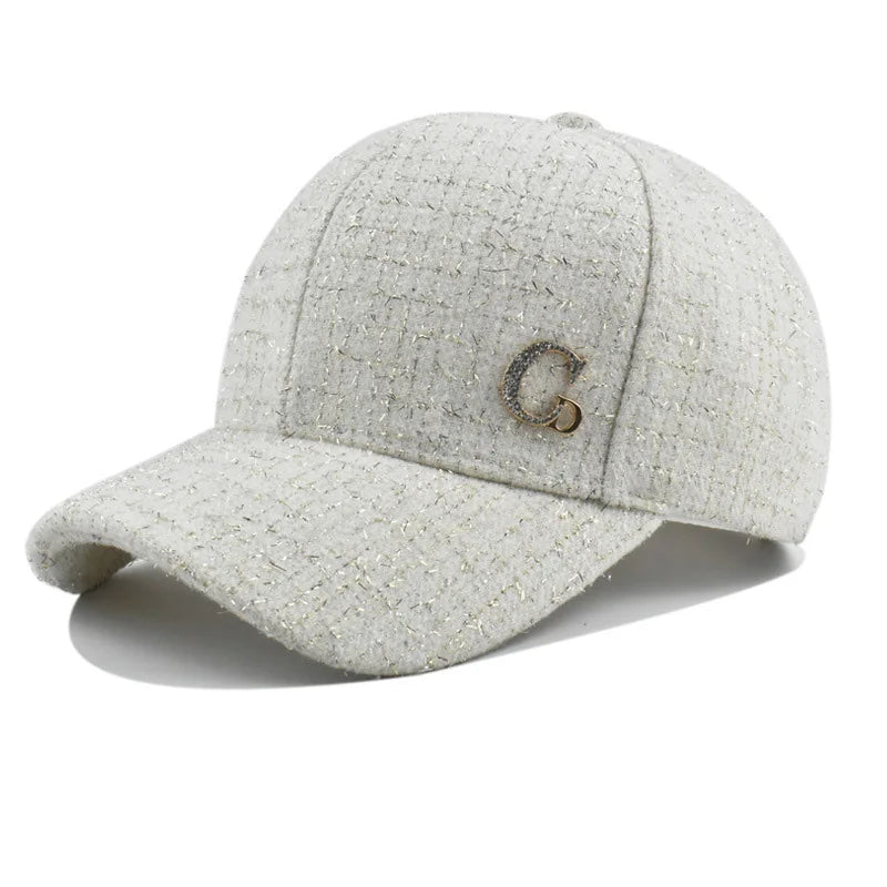 Baseballkappe mit Metall-M-Aufnäher, schwarz, elegante Herrenkappe, leichte, verstellbare Sonnenkappe für Damen