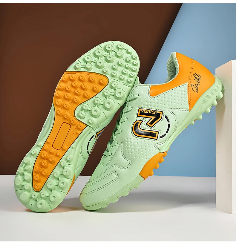 TF/FG launches new professional, personalized and fashionable football sports shoes, comfortable and breathable sports shoes