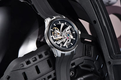 Herrenuhr von PAGANI DESIGN – Mechanisches Luxusuhrwerk mit Automatikaufzug, „Skelett“-Ausführung (mit offenem Herz), ausgestattet mit einem Tourbillon, Saphirglas mit Antireflexbeschichtung, wasserdicht und leuchtend.
