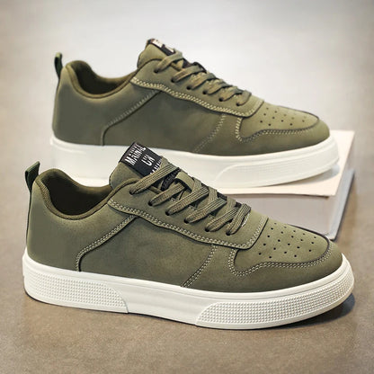 1 pair sports casual skateboarding shoes, comfortable and fashionable, with a snug upper that fits the foot and a slip-resistant sole