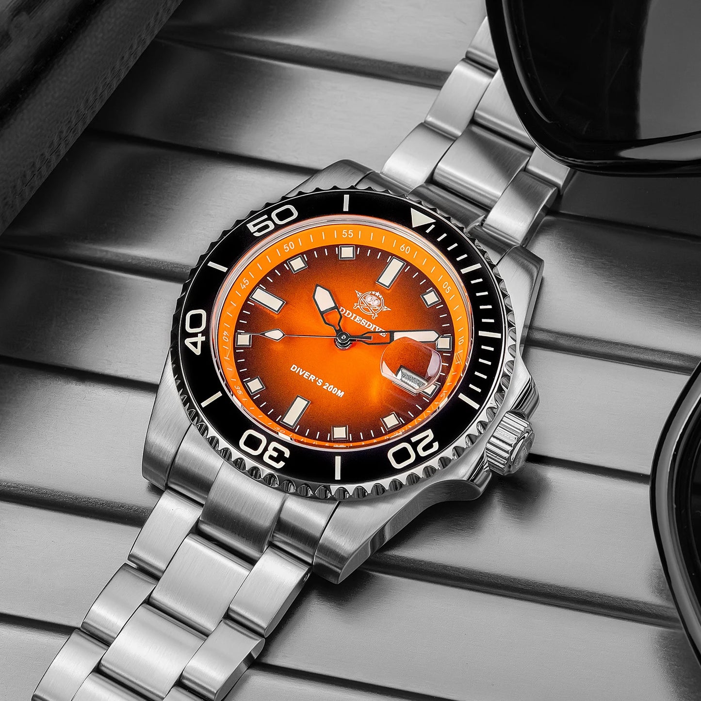 ADDIESDIVE AD2089 NEW Sports Watches Men's 41mm Quartz Watch Colorful Rotatable Bezel BWG9 Luminous 200m Waterproof Diving Watch