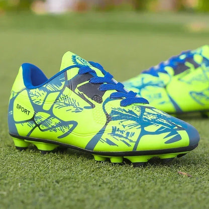 Nouvelles chaussures de football pour hommes et enfants, crampons professionnels pour adultes, chaussures de football ultralégères antidérapantes pour l'herbe, chaussures d'entraînement pour garçons, livraison directe