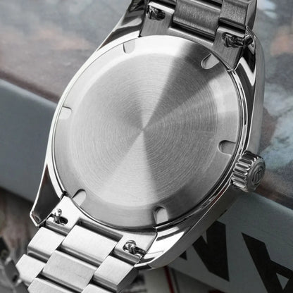 Ceas Watchdives WD0006, mecanism VH31 cu secundar fluid, sticlă de safir bombată, strat luminescent BGW9, rezistent la apă până la 10 bari, 38 mm, stil vintage