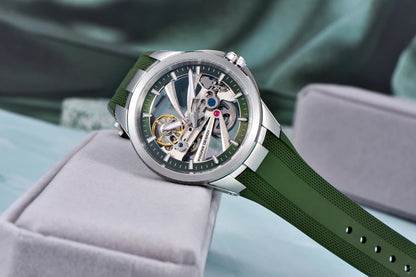 Herrenuhr von PAGANI DESIGN – Mechanisches Luxusuhrwerk mit Automatikaufzug, „Skelett“-Ausführung (mit offenem Herz), ausgestattet mit einem Tourbillon, Saphirglas mit Antireflexbeschichtung, wasserdicht und leuchtend.