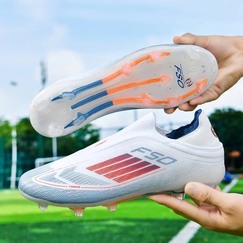 Nouvelles chaussures de football pour hommes, bottes de football confortables pour l'entraînement et les matchs en extérieur, crampons antidérapants et respirants, pour garçons et adultes, à longues pointes.