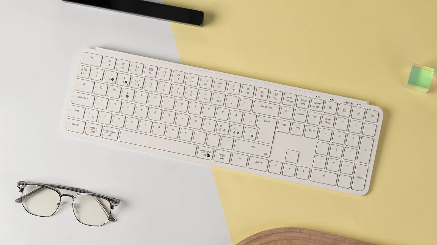 Teclado sem fios ultrafino Keychron B6 Pro com layout ISO, tamanho completo, portátil e leve, ligações 2.4GHz e Bluetooth