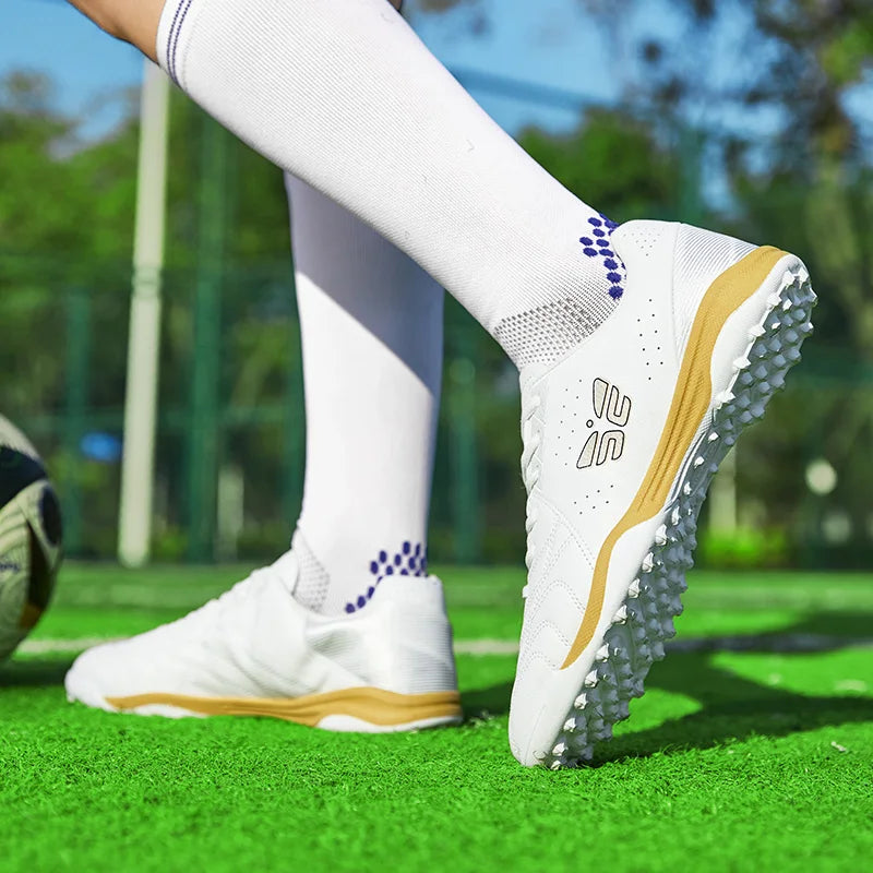 Nouvelles chaussures de football pour hommes, crampons de match, bottes de football TF/FG, baskets unisexes ultralégères pour gazon, vente chaude, haute qualité, professionnelles