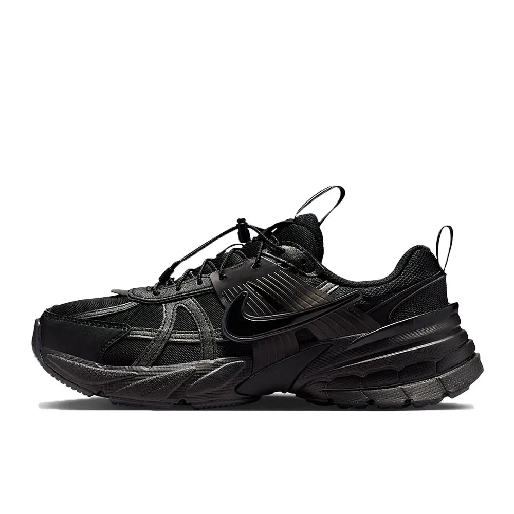 Buty do biegania Nike V2K Run Retro – wygodna amortyzacja i wytrzymała konstrukcja. Unisexowy, swobodny styl na co dzień. HF5724-061