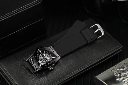 WINNER automatisch herenhorloge, driehoekig skeletontwerp, lichtgevende wijzers, rubberen band, militaire stijl, luxe mechanisch horloge