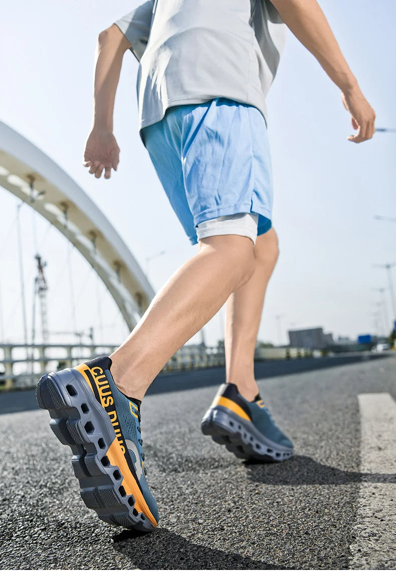 Herren-Laufschuhe Offroad-Schuhe Dämpfende Jogging-Schuhe Rutschfeste atmungsaktive Mesh-Luxusschuhe Outdoor-Paar-Trainer Renn-Sneaker