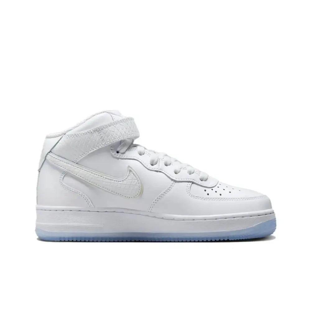 Nike Air Force 1 Stylish and Versatile Unisex Mid-Top Skate Shoes Slip-Resistant and Durable Casual Shoes FN4274-100