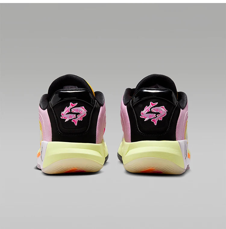 Chaussures de basketball Nike JORDAN Luka 4 PF pour hommes, modèle Dongqiqi, référence IB7904-600.