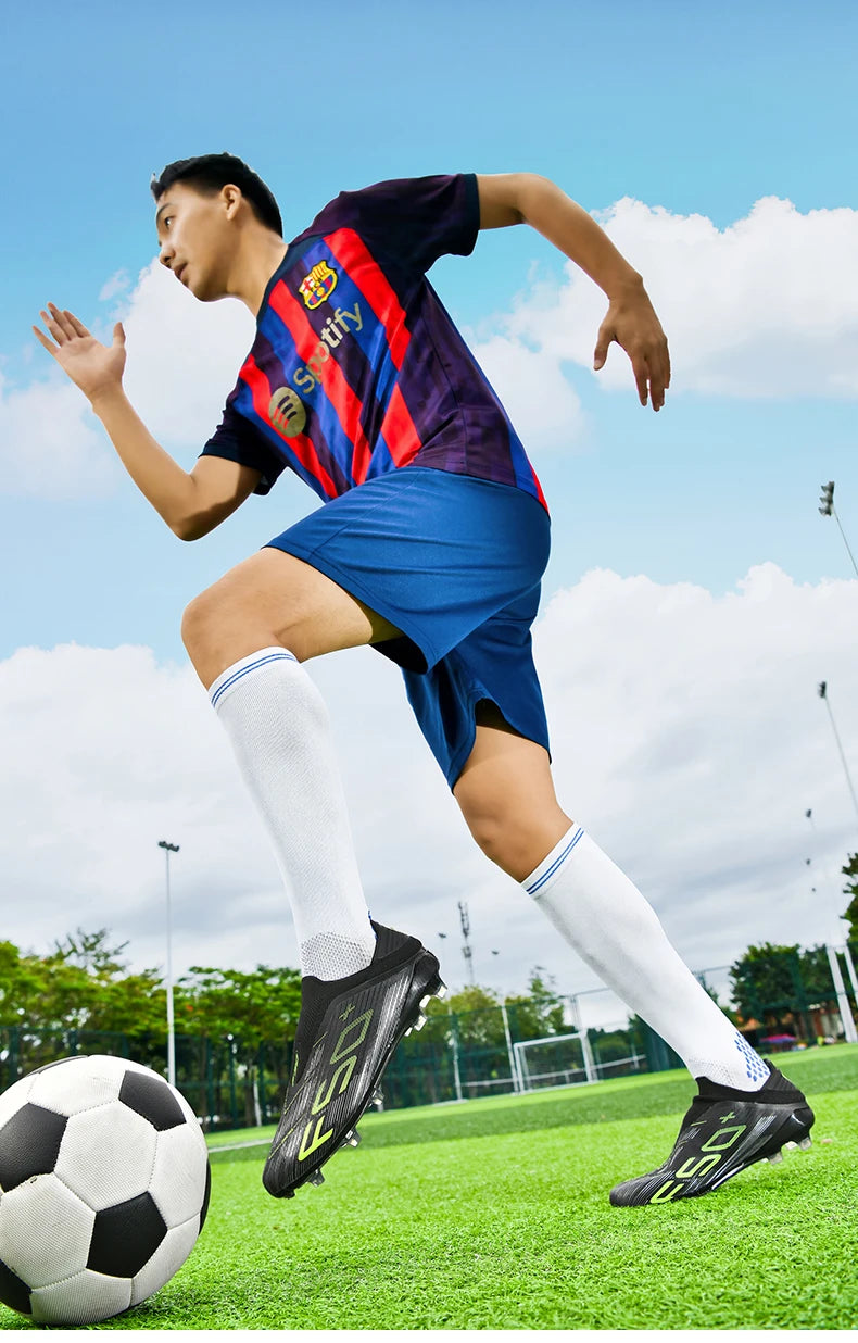 New Men's Soccer Shoes Futsal Football Boots Sneakers Match Grass Cleats High-Quality Non-Slip Indoor Hot-Selling High-Top Outdoor