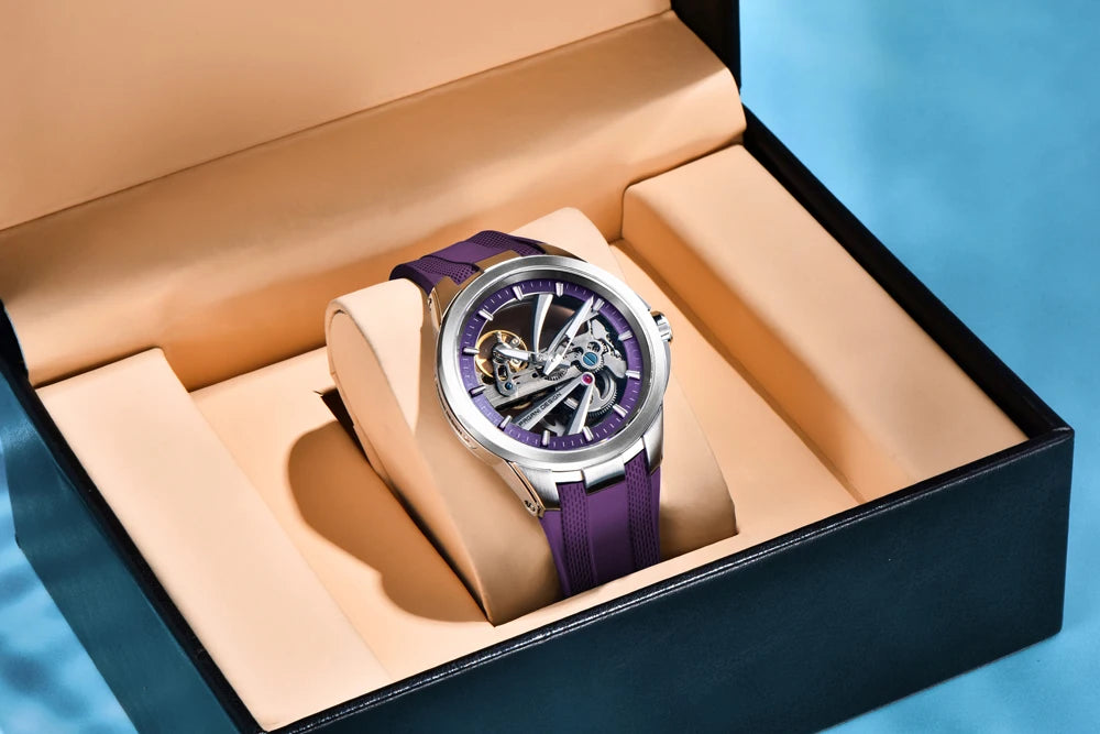 Herrenuhr von PAGANI DESIGN – Mechanisches Luxusuhrwerk mit Automatikaufzug, „Skelett“-Ausführung (mit offenem Herz), ausgestattet mit einem Tourbillon, Saphirglas mit Antireflexbeschichtung, wasserdicht und leuchtend.