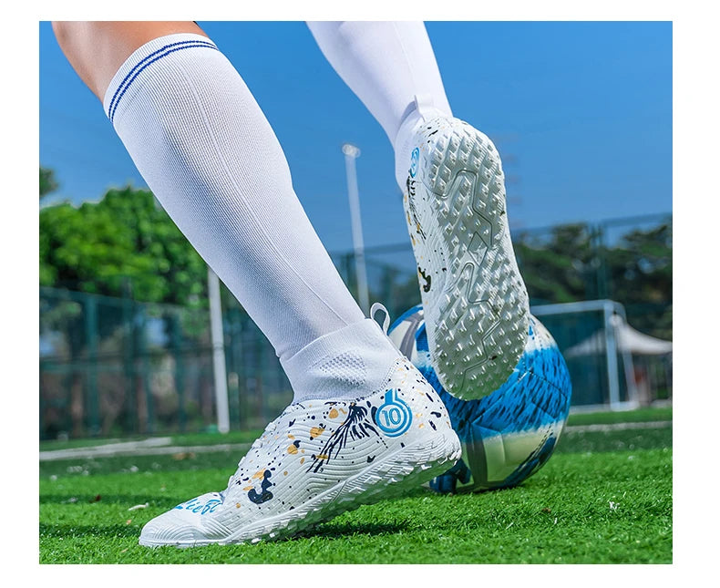 Nouvelles chaussures de football professionnelles pour hommes, chaussures de football antidérapantes, unisexes, respirantes, chaussures de futsal, nouvelles chaussures à crampons, livraison directe, ultralégères