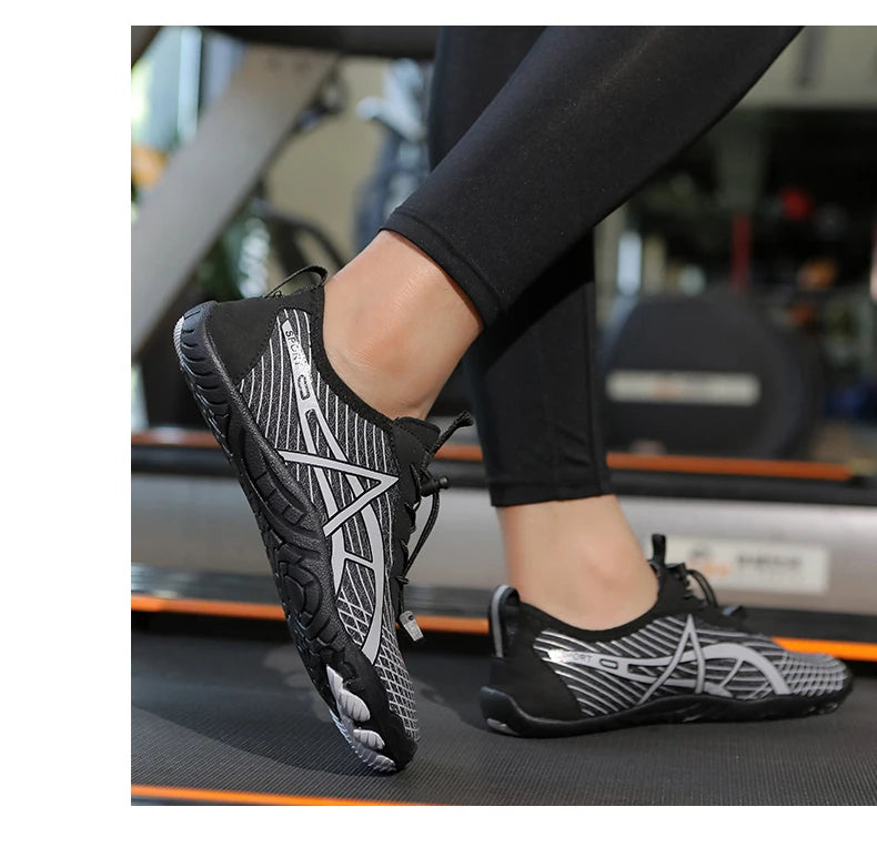 Aqua Shoes for Men, Water Shoes, Barefoot Beach Shoes, Unisex Quick-Dry Outdoor Wading Shoes, Gym Training Footwear Sneakers Size 35-46
