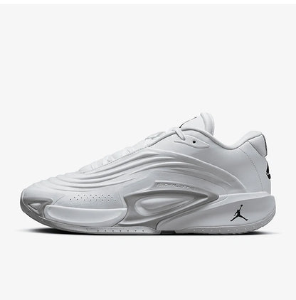 Nike Authentic JORDAN férfi párnázott, alacsony szárú sportos kosárlabdacipő FQ7455-106