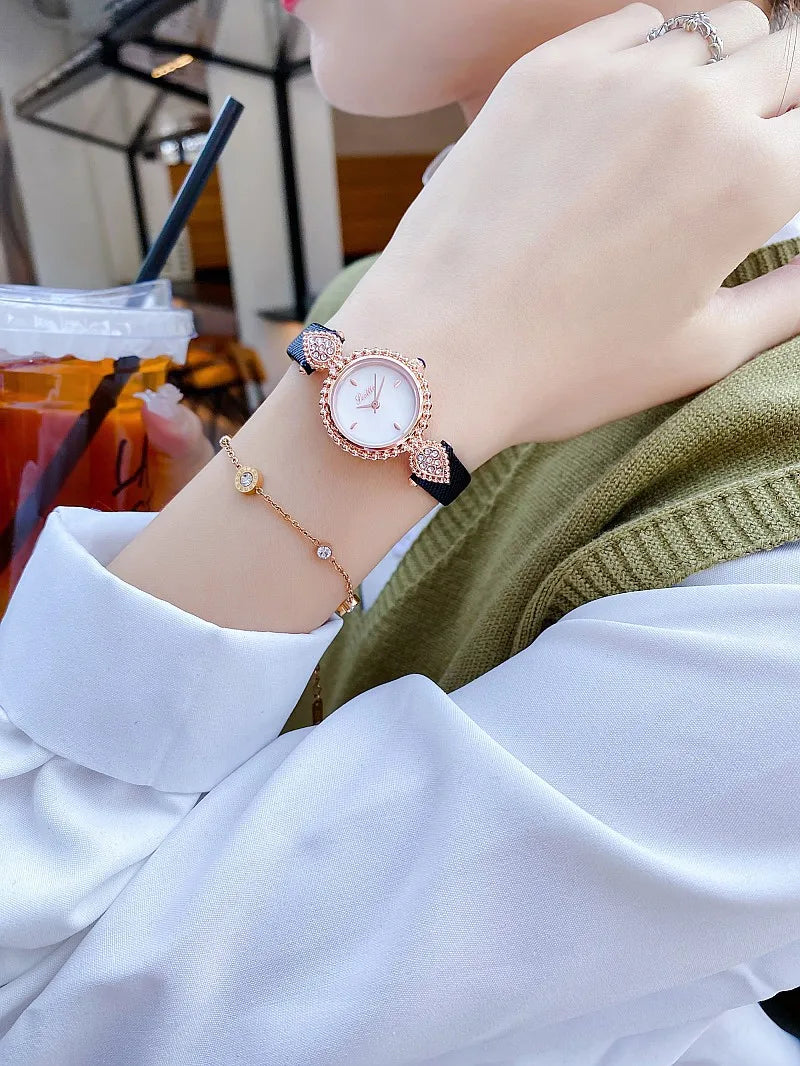 UTHAI Women Watch Light Luxury Brand Shell Faced Diamond Watches Waterproof Leather Strap Ladies Fashion Quartz Wristwatch gift