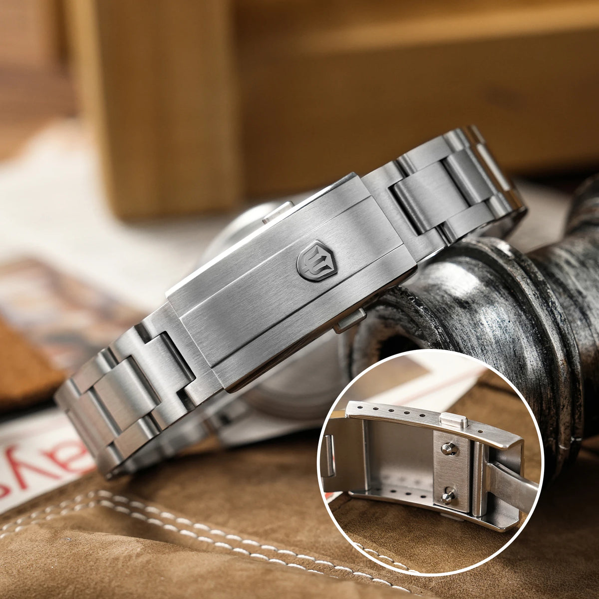 Watchdives WD5513Q 40mm Quartz Diver Watch VH31 Sweep Second Sapphire 200m Waterproof Steel Bracelet BGW9 Lume Mens Watch