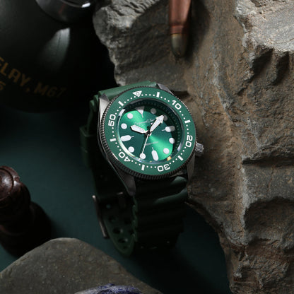 【Escapement Time】Quartz 2S60 Movement Diver Water Sapphire Ceramic Bezel BGW9 300M Waterproof The battery lasts for ten years