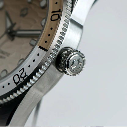 WISHDOIT Automatische Taucheruhr für Herren mit ozeanblauem und weißem Wellenschliff-Zifferblatt, 8215-Uhrwerk und Saphirglasablytyped