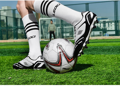 Soccer Shoes Men Turf Football Boots Fashion Firm Ground Studs Anti-Slip Boy Sneakers Original Outdoor Field Training Trainers