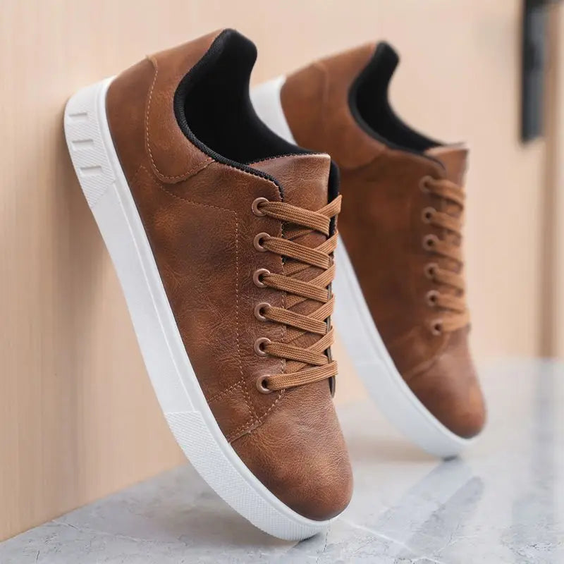 2026 Men's Shoes New Style Four Seasons Fashionable Versatile Soft Bottom White Casual Shoes Breathable Summer Zapatillas Hombre
