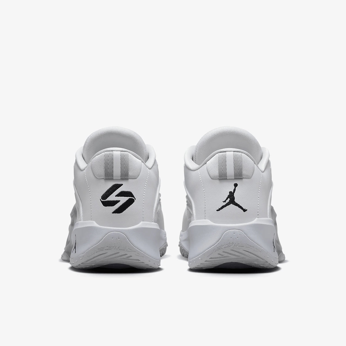 Nike Authentic JORDAN férfi párnázott, alacsony szárú sportos kosárlabdacipő FQ7455-106