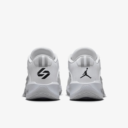 Nike Authentic JORDAN férfi párnázott, alacsony szárú sportos kosárlabdacipő FQ7455-106