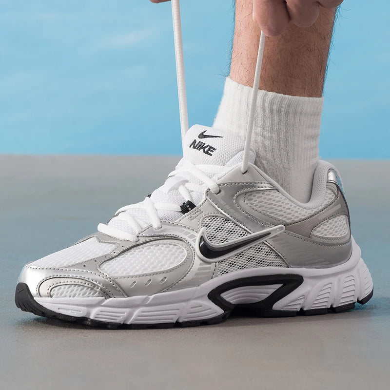 Nike (Nike) V5 Rnr miesten urheilukengät, trendikkäät ja muodikkaat treenikengät, matalavartiset mukavat vapaa-ajan kengät Hj5228-104