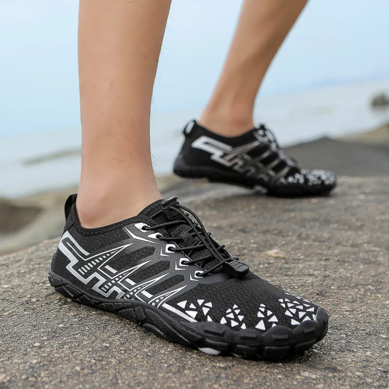 Water Shoes Beach Barefoot Shoes Comfortable Minimalist Cross Training Shoes Hiking Trail Running Shoes for Men and Women
