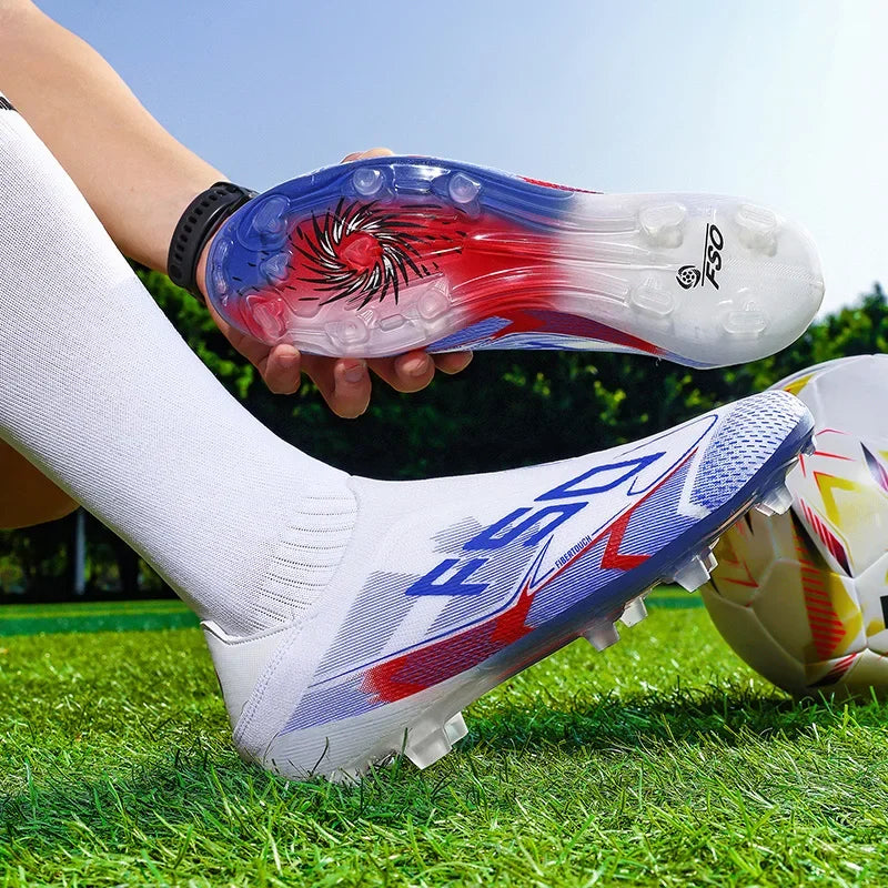 Nouvelles chaussures de football pour hommes, crampons de haute qualité, bottes de football pour terrain en herbe, idéales pour les matchs en extérieur, baskets légères mi-hautes, très vendues, antidérapantes, pour l'e