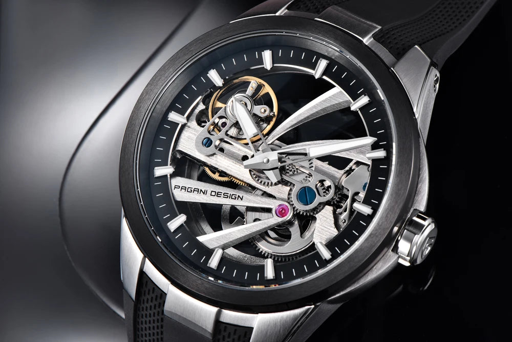 Herrenuhr von PAGANI DESIGN – Mechanisches Luxusuhrwerk mit Automatikaufzug, „Skelett“-Ausführung (mit offenem Herz), ausgestattet mit einem Tourbillon, Saphirglas mit Antireflexbeschichtung, wasserdicht und leuchtend.