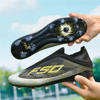 Nouvelles chaussures de football pour hommes, chaussures de sport, chaussures de football de haute qualité, ultralégères, chaussures de futsal, haute tige, respirantes, antidérapantes, pour match en extérieur