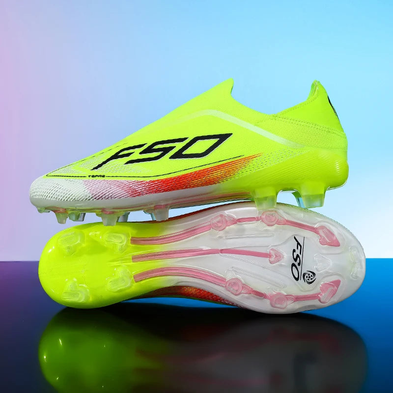 Nouvelles chaussures de football pour hommes, de haute qualité, antidérapantes, légères, très vendues, crampons d'entraînement pour terrain en herbe, mi-hautes, pour les matchs en extérieur, chaussures de sport.