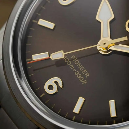 Montre à quartz pour homme Watchdives WD1960S V2, style vintage, cadran crème, 36 mm, mouvement VH31 à trotteuse fluide, verre saphir bombé, étanche 10 ATM, aiguilles luminescentes, boîtier en acier inoxydable