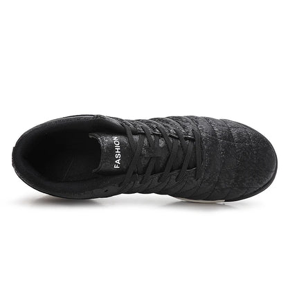 Nouveaux hommes chaussures de Football baskets bottes de Football antidérapant herbe intérieur haute qualité Match lumière Futsal crampons vente chaude en plein air